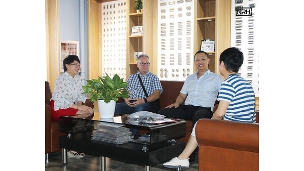 納匯生意經：事大事小，見面就了